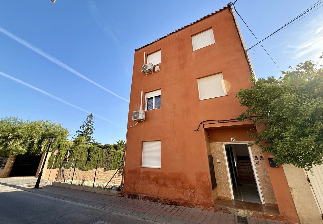 5 Bed Ground Floor Apartment in San Miguel de Salinas