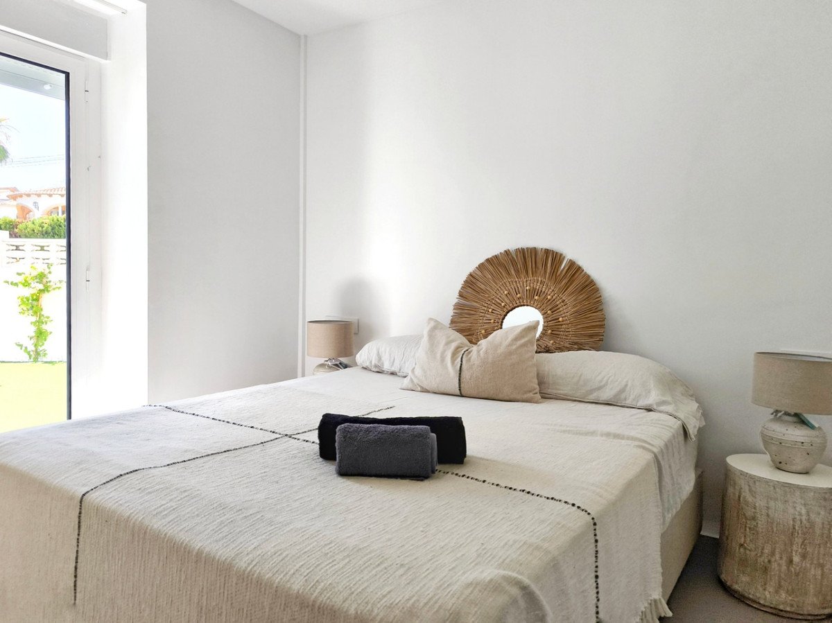 2 Bedrooms, Denia