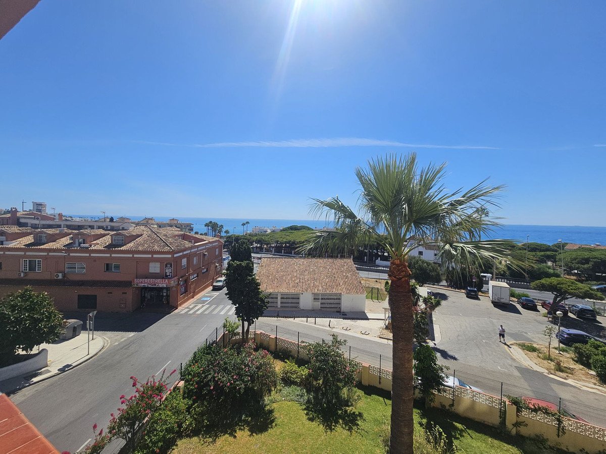 1 Bed Middle Floor Apartment in Calypso