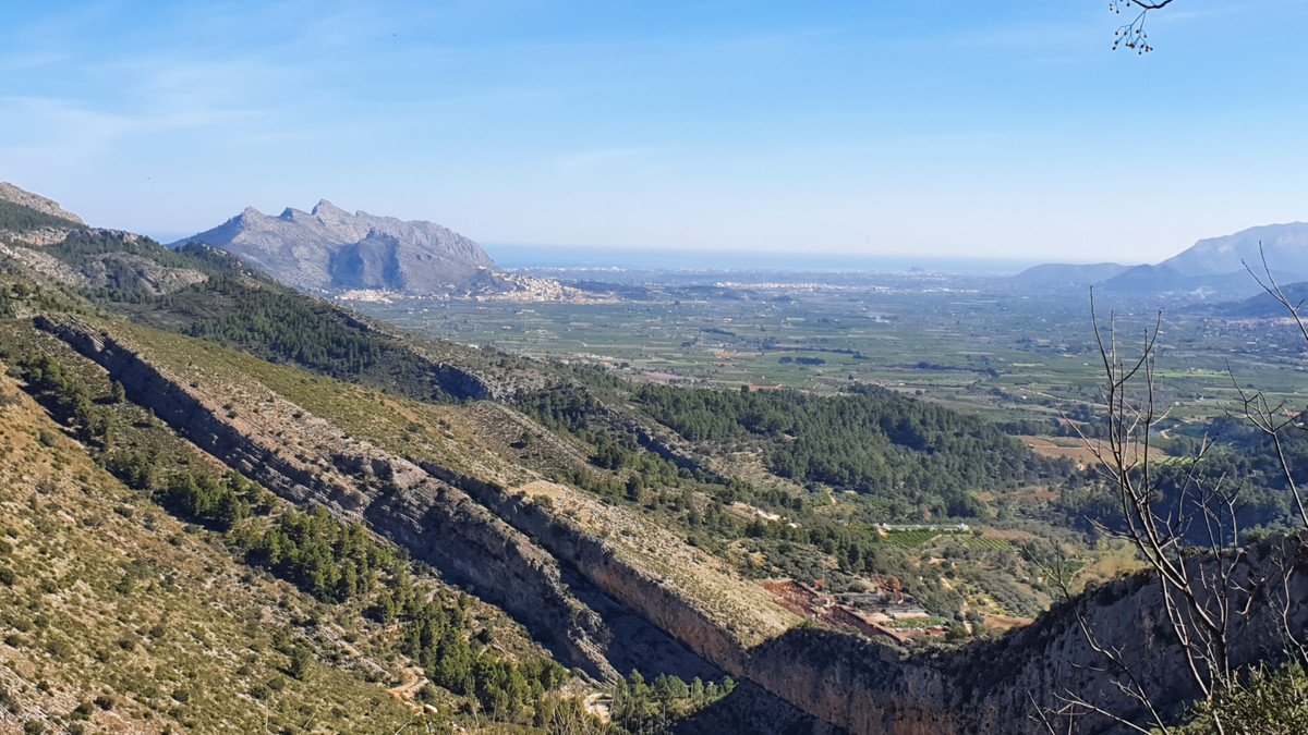 LA VALL DE LAGUAR RAICV Registered Agency