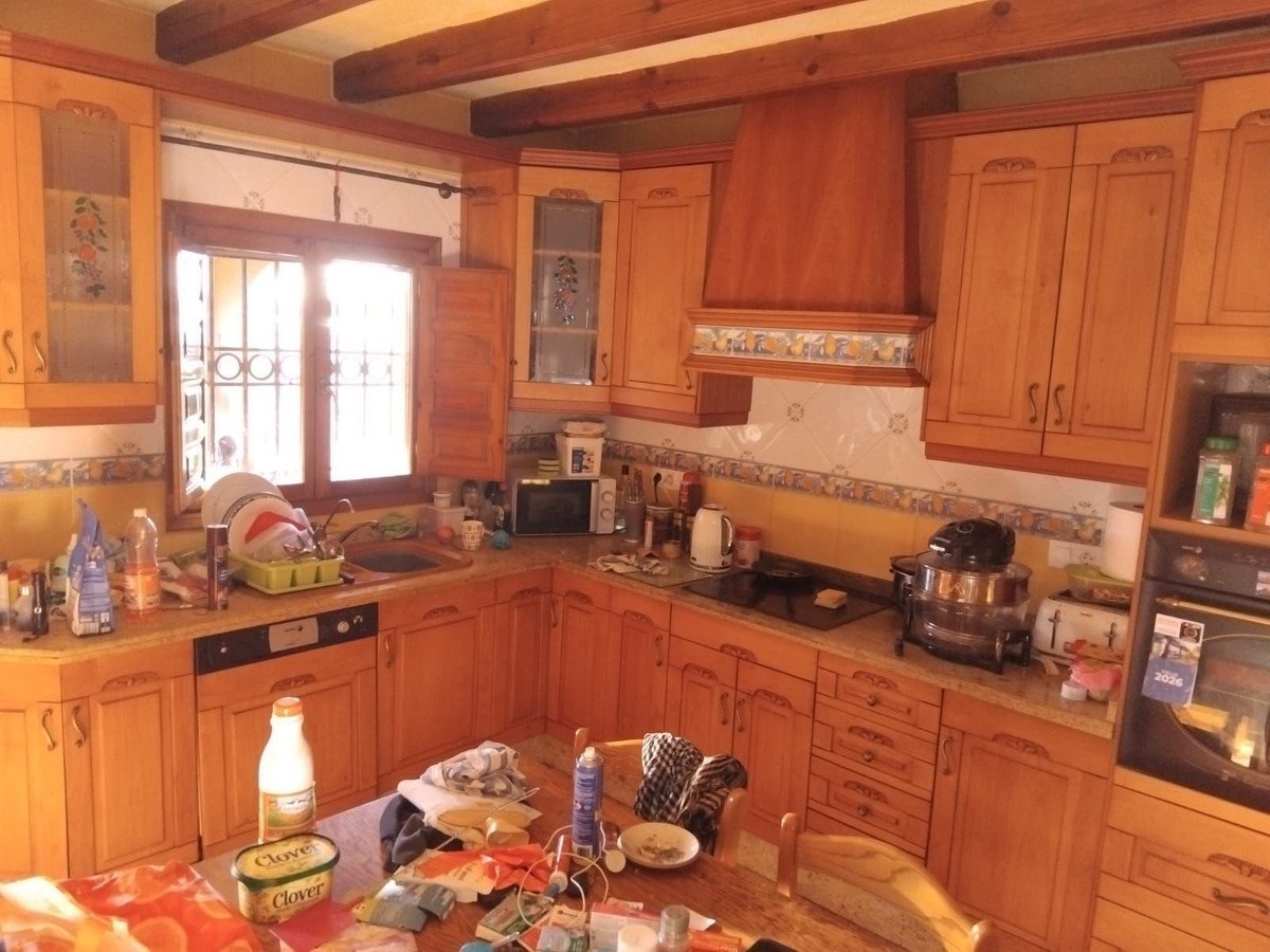 5 Bed Detached Villa in Dolores
