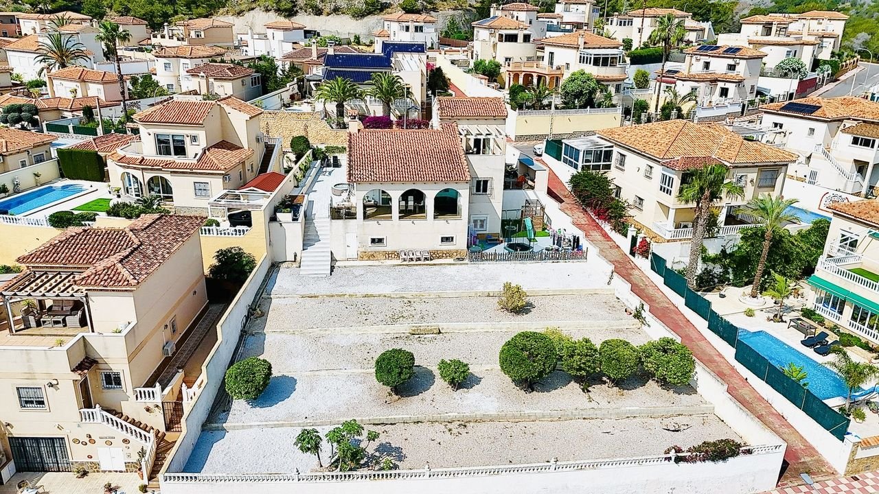 5 Bed Detached Villa in San Miguel de Salinas