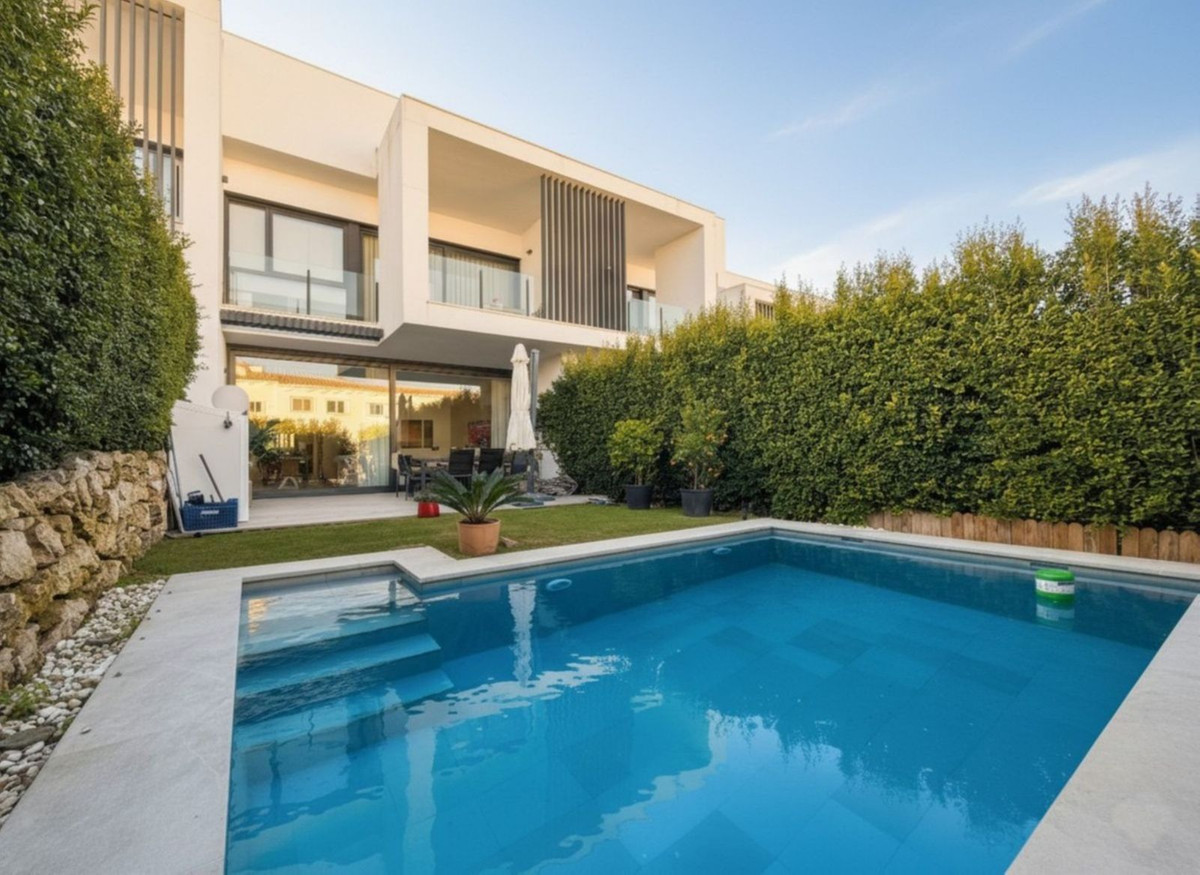 3 Bed Townhouse in San Roque