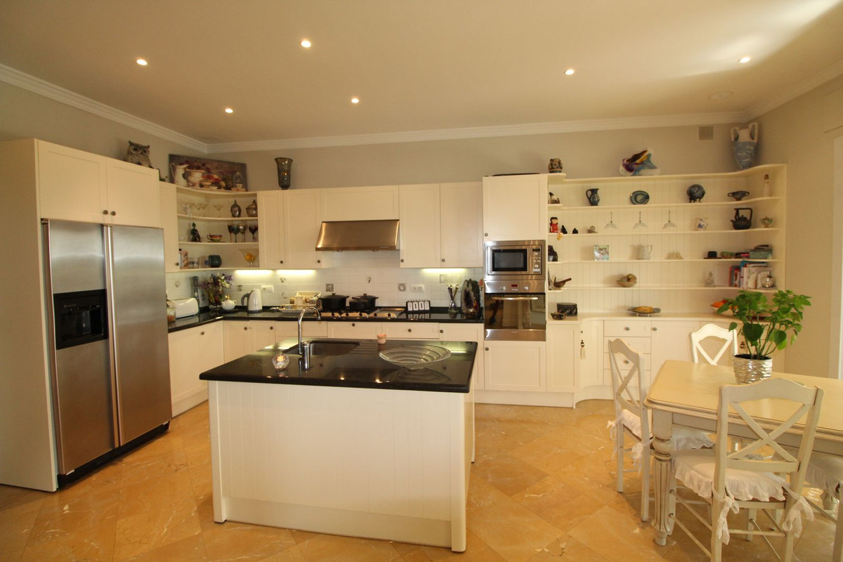 VL978886