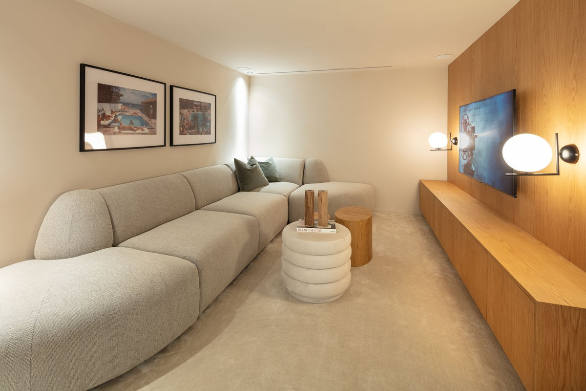 4 Bed Detached Villa in Marbella