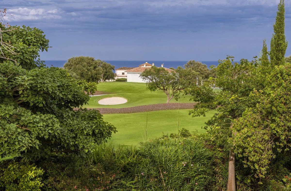 6 Soverom, San Roque Club