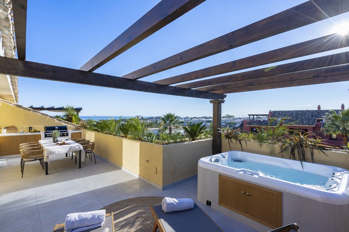 3 Bed Penthouse in Bel Air