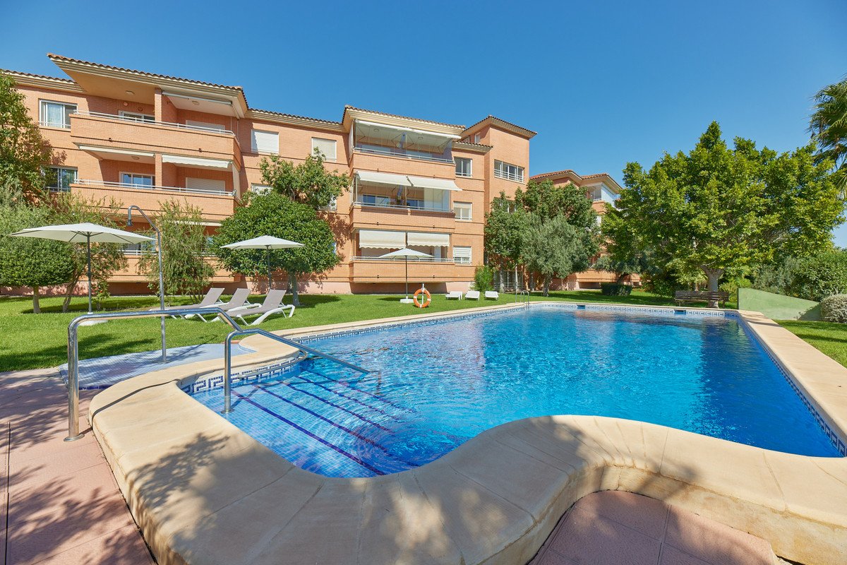 THE COMM SENIOR LIVING