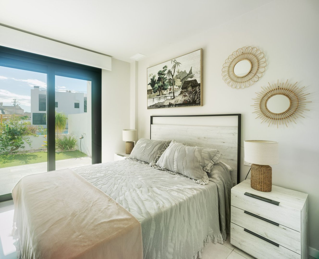RESIDENCIAL LAGO VARESE - APARTMENTS
