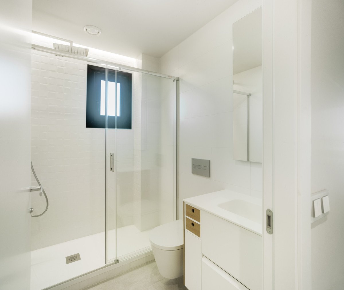 RESIDENCIAL LAGO VARESE - APARTMENTS