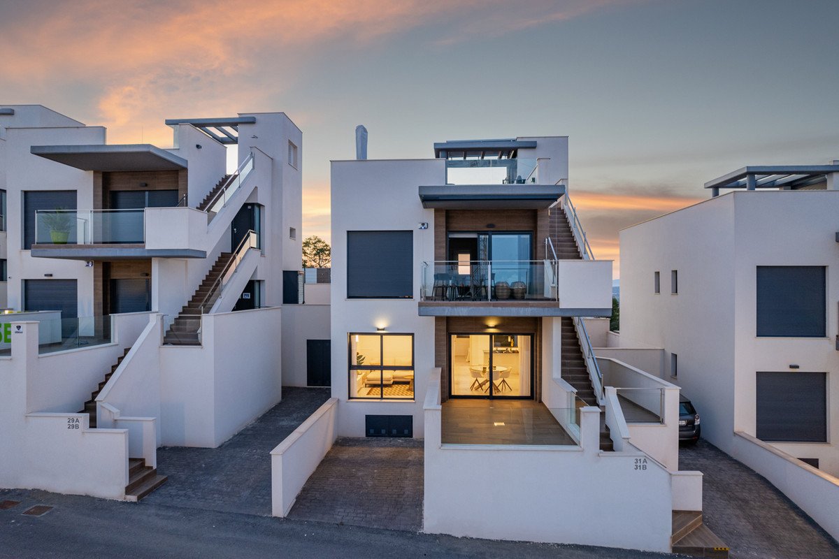 BELLAVISTA BUNGALOWS - KEY READY!