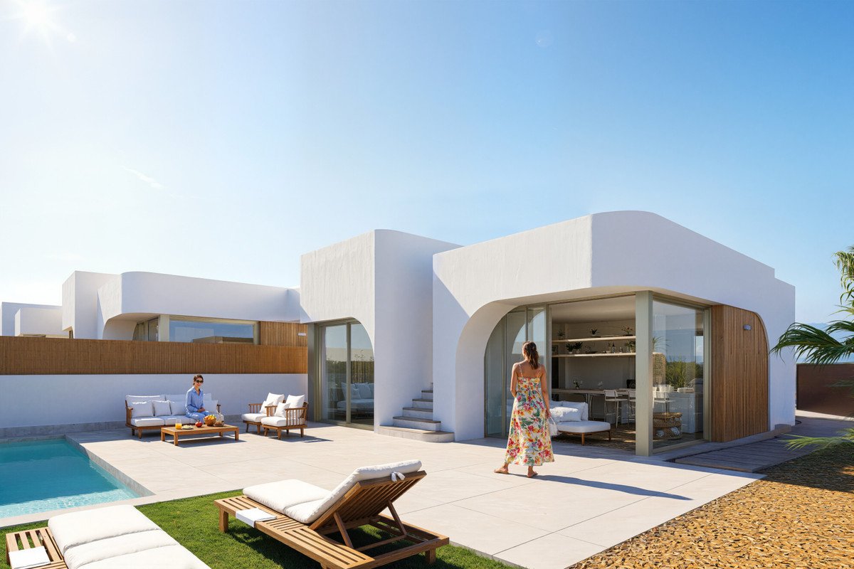 GOLDEN GREEN VILLAS