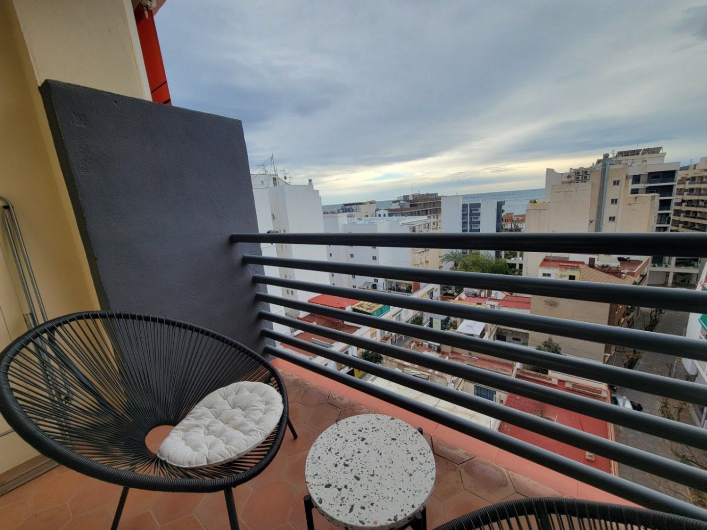 2 Bed Middle Floor Apartment in Mar Azul