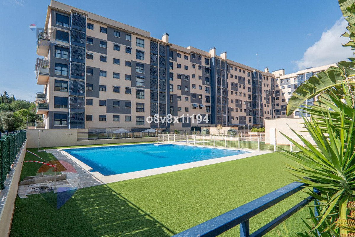 2 Bed Middle Floor Apartment in Ciudad Jardín