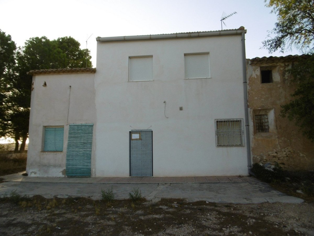 3 Bed Townhouse in Yecla