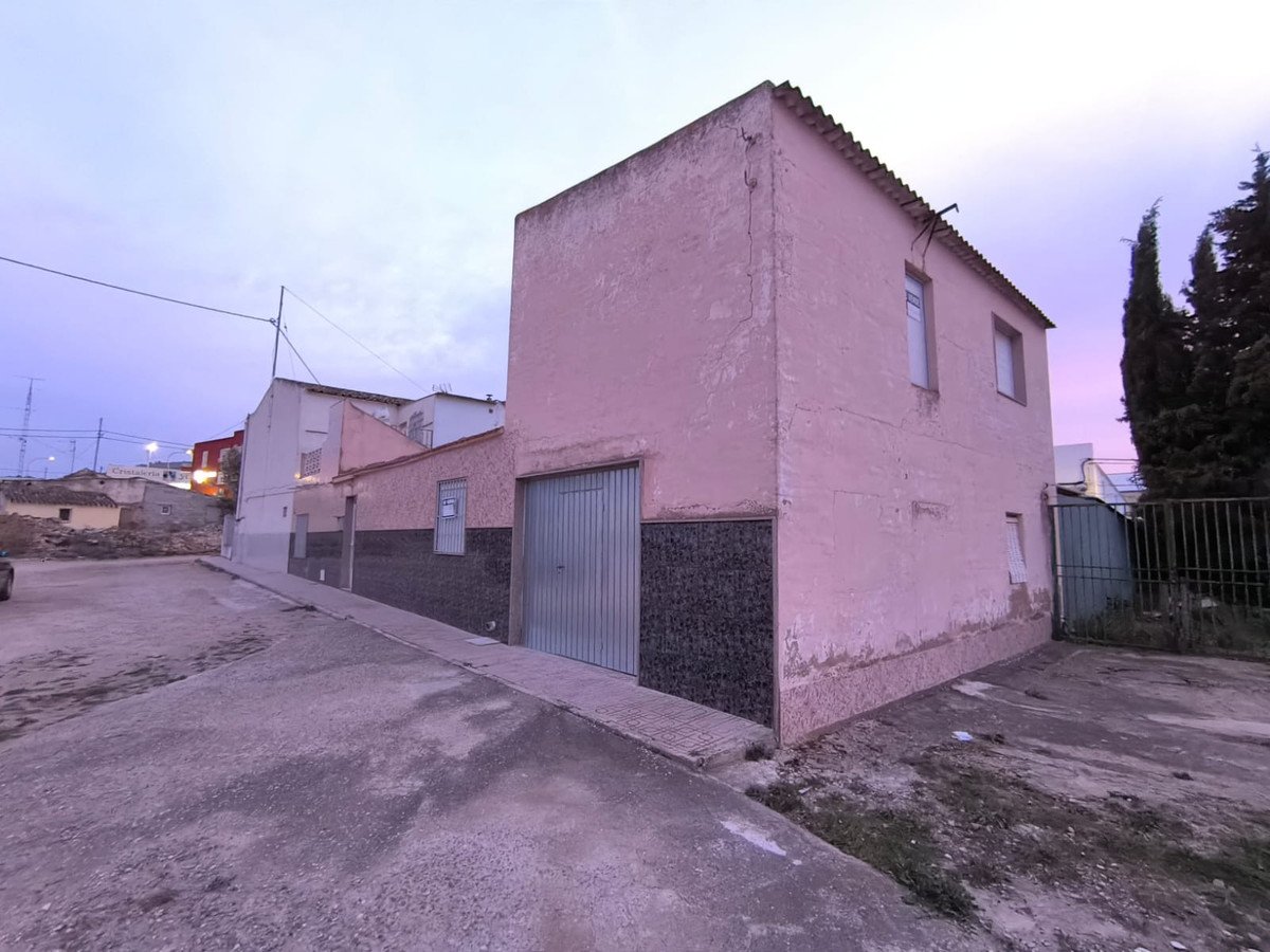6 Bed Townhouse in Yecla