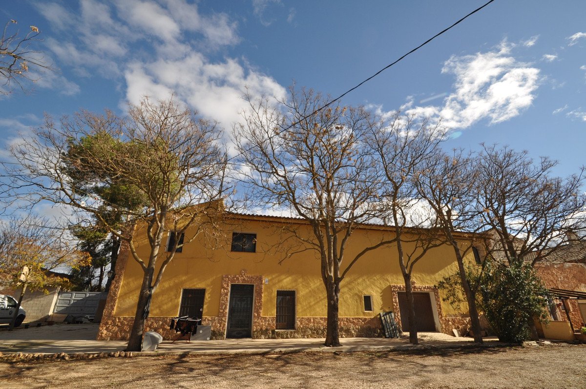 5 Bed Finca - Cortijo in Yecla