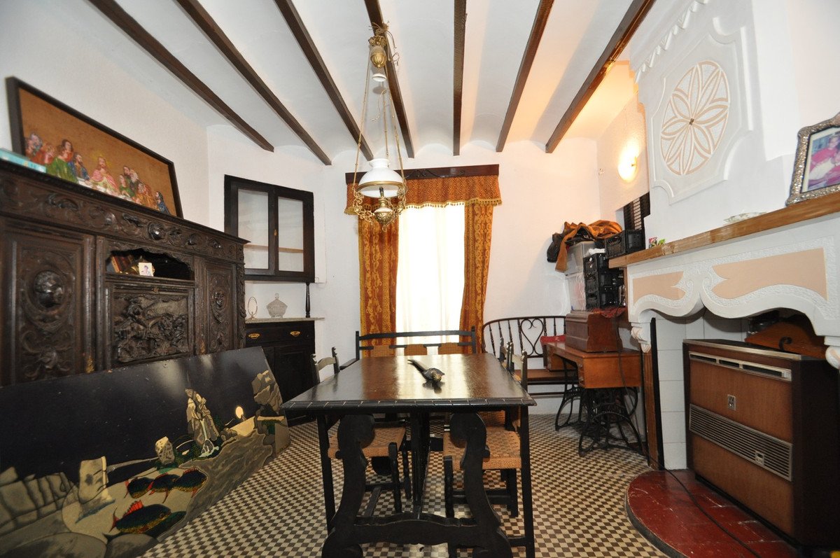 5 Bed Finca - Cortijo in Yecla