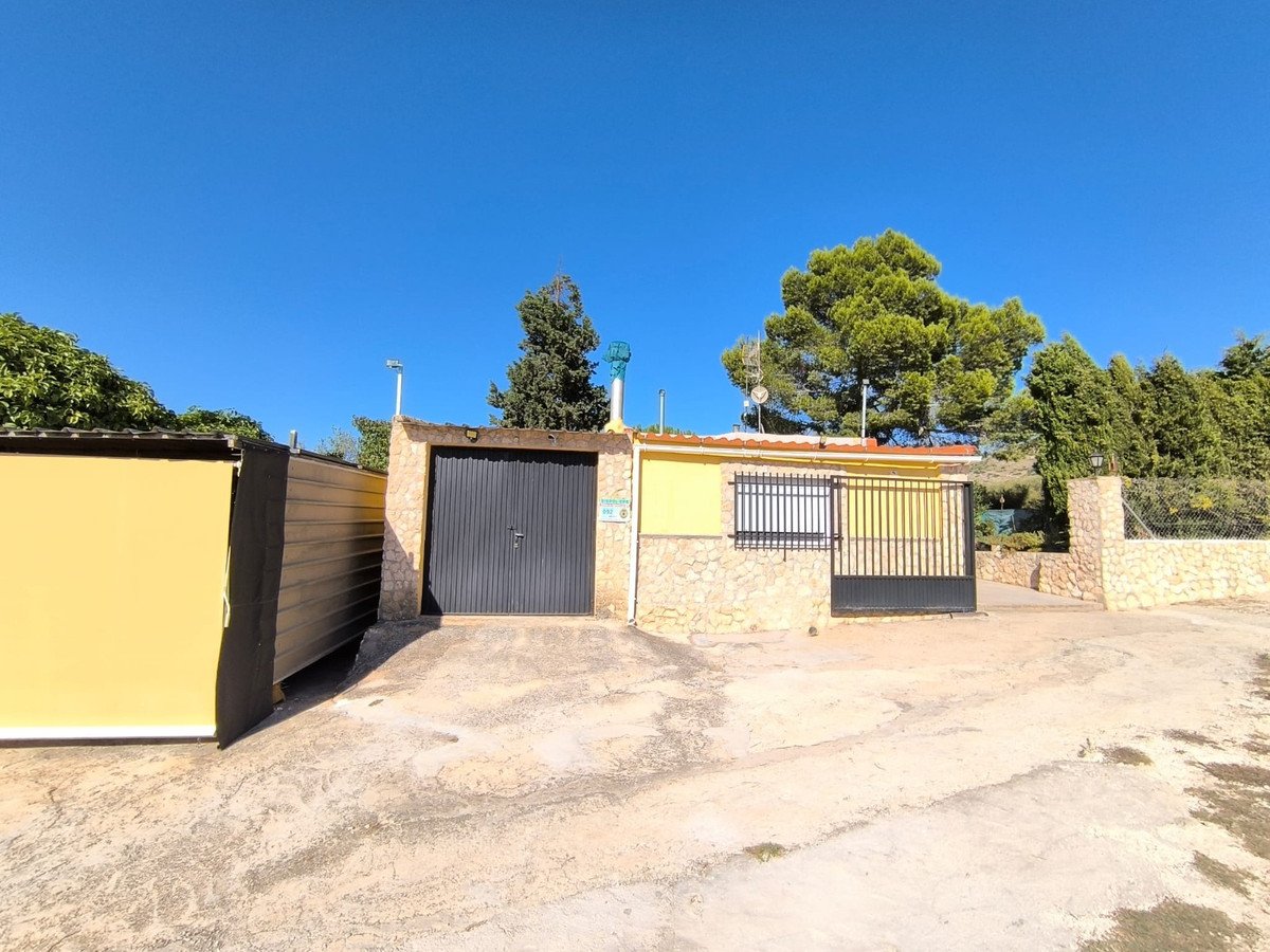 3 Bed Detached Villa in Yecla