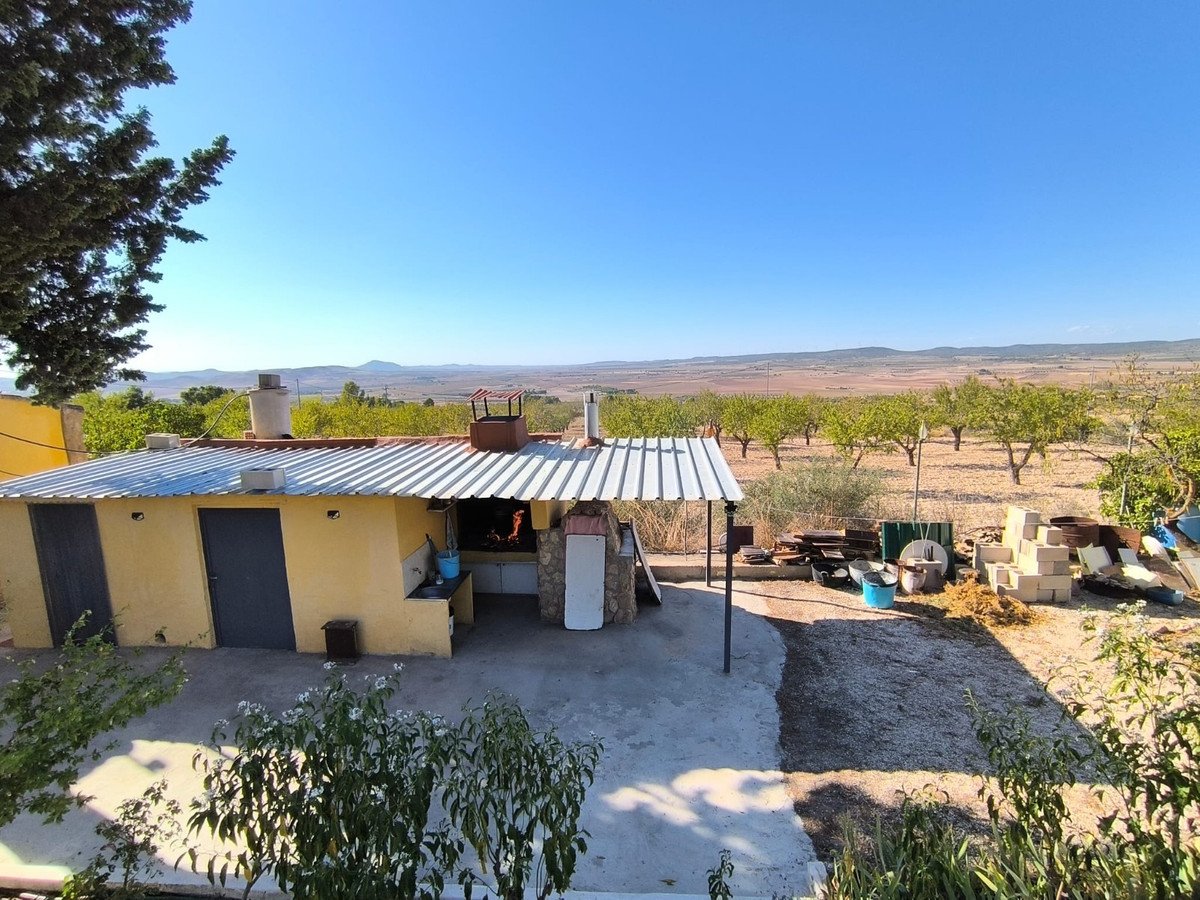 3 Bed Detached Villa in Yecla