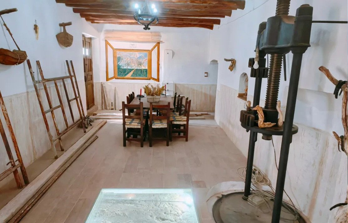 6 Bed Finca - Cortijo in Yecla