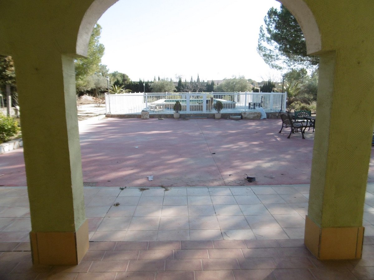 3 Bed Detached Villa in Yecla