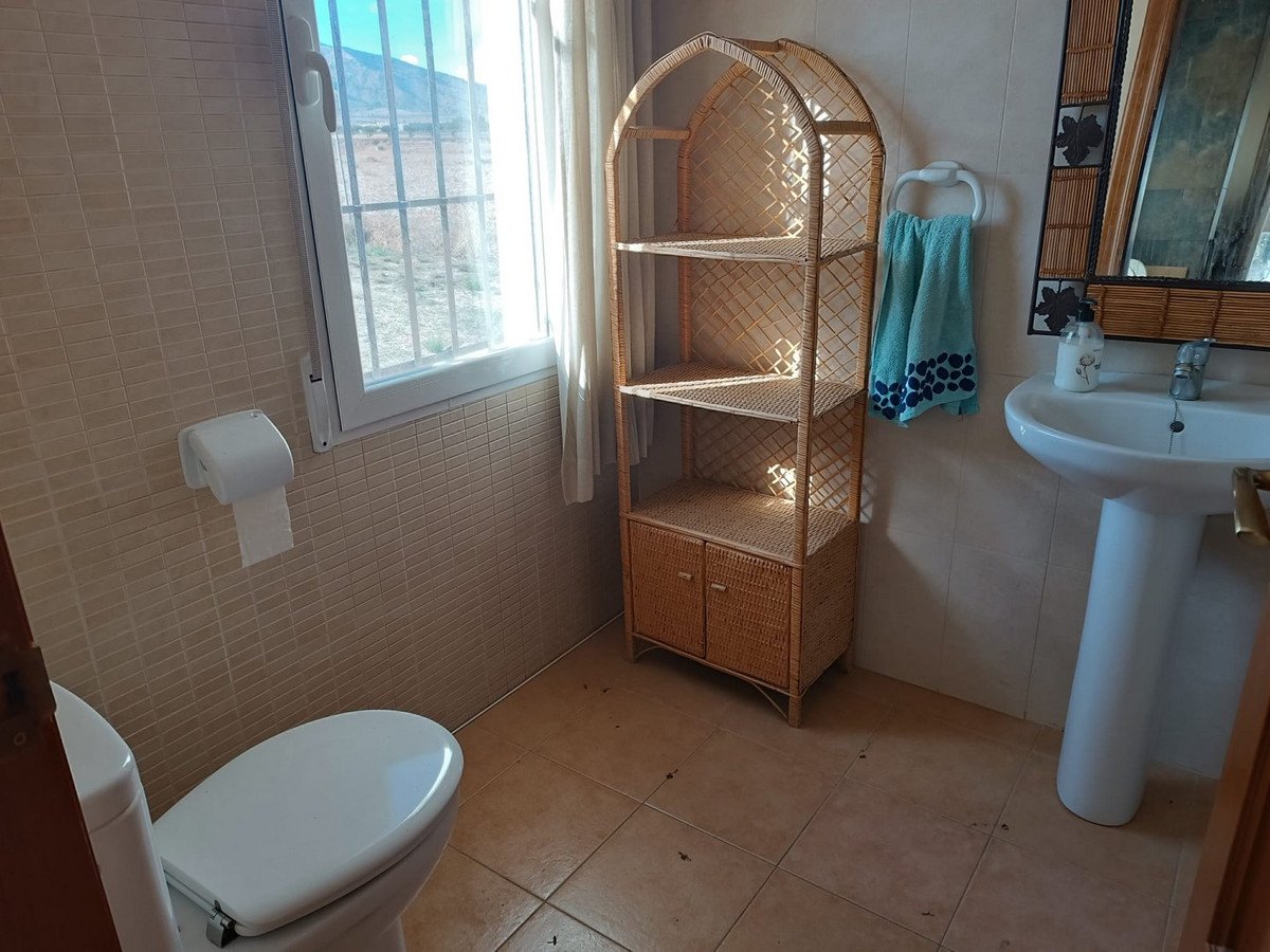 2 Bed Detached Villa in Yecla