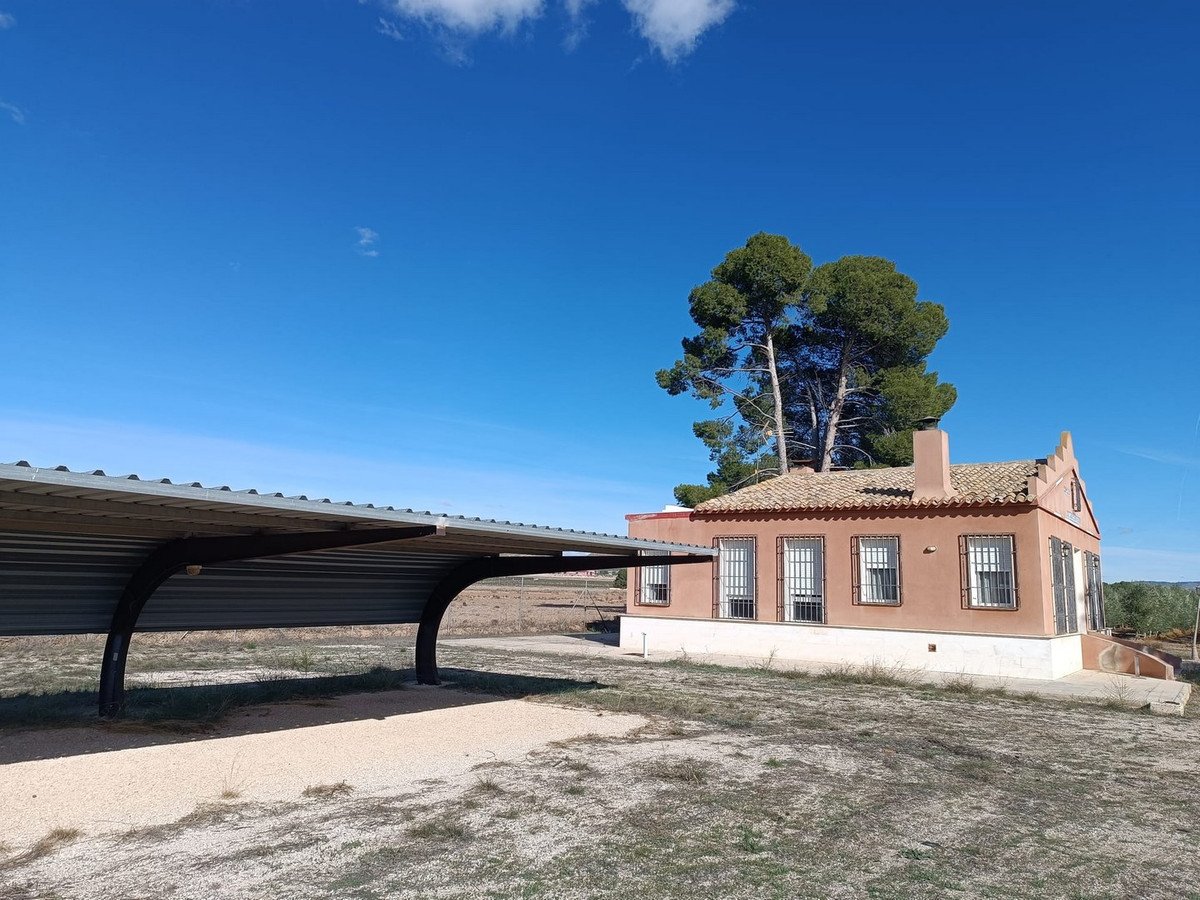 2 Bed Detached Villa in Yecla