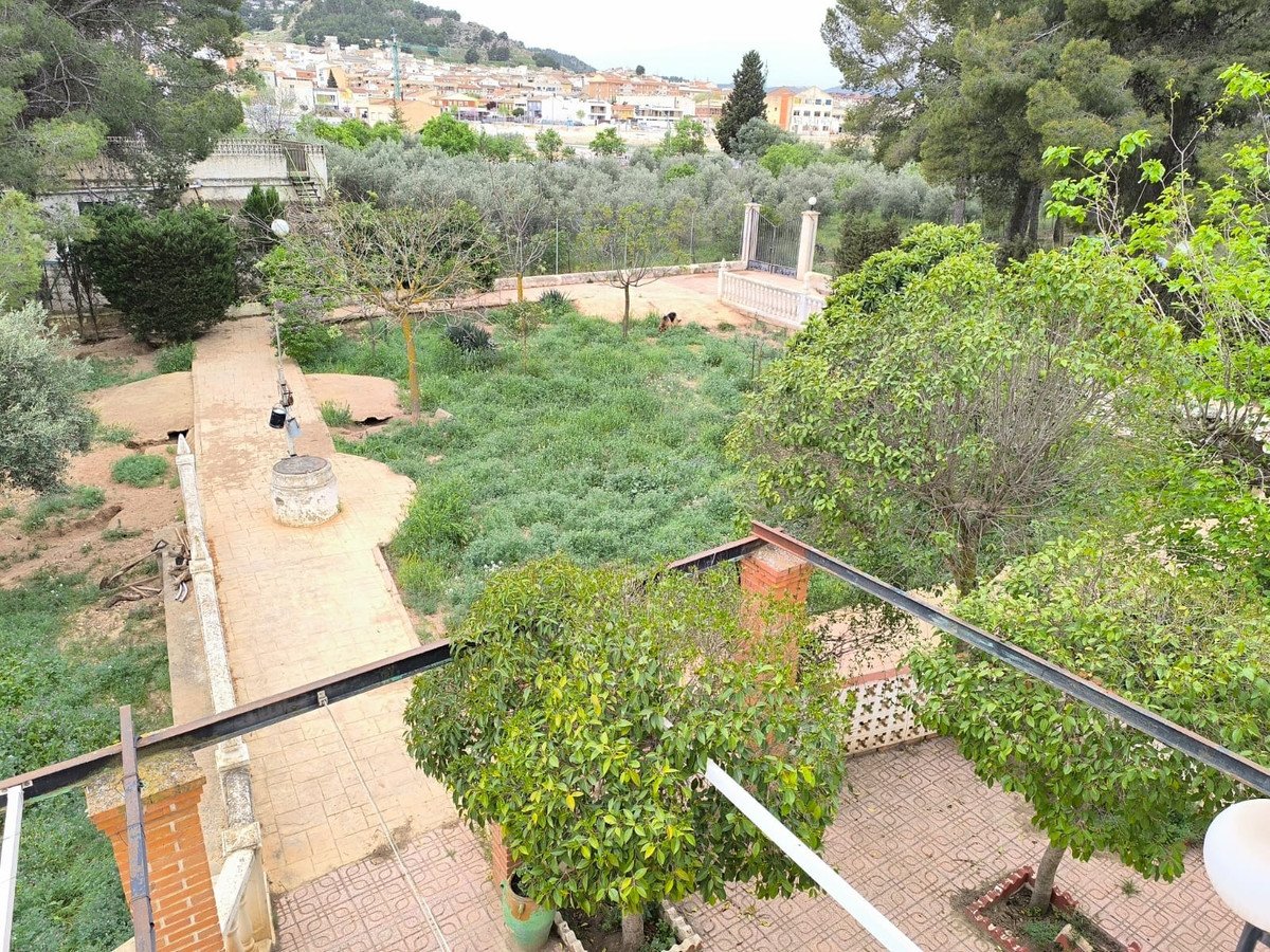 5 Bed Detached Villa in Yecla