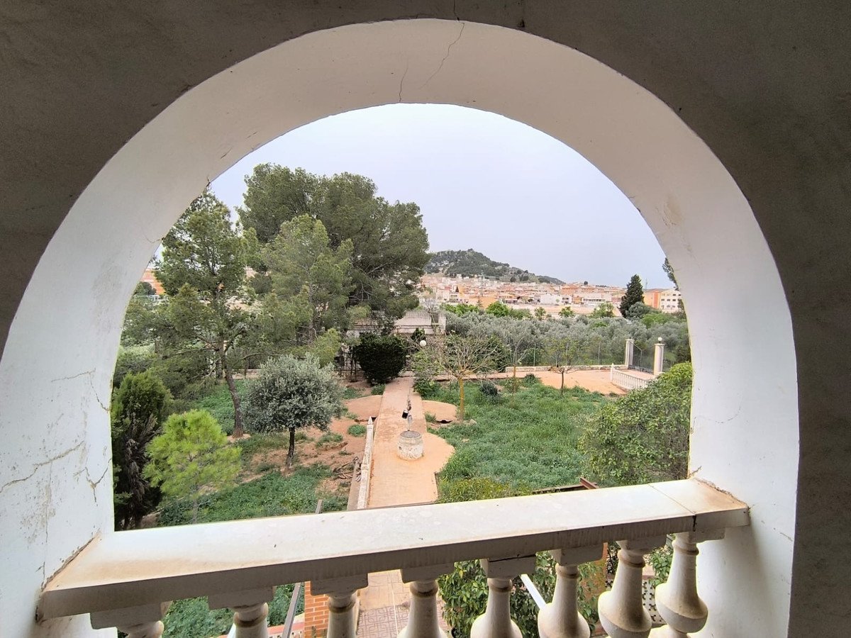 5 Bed Detached Villa in Yecla