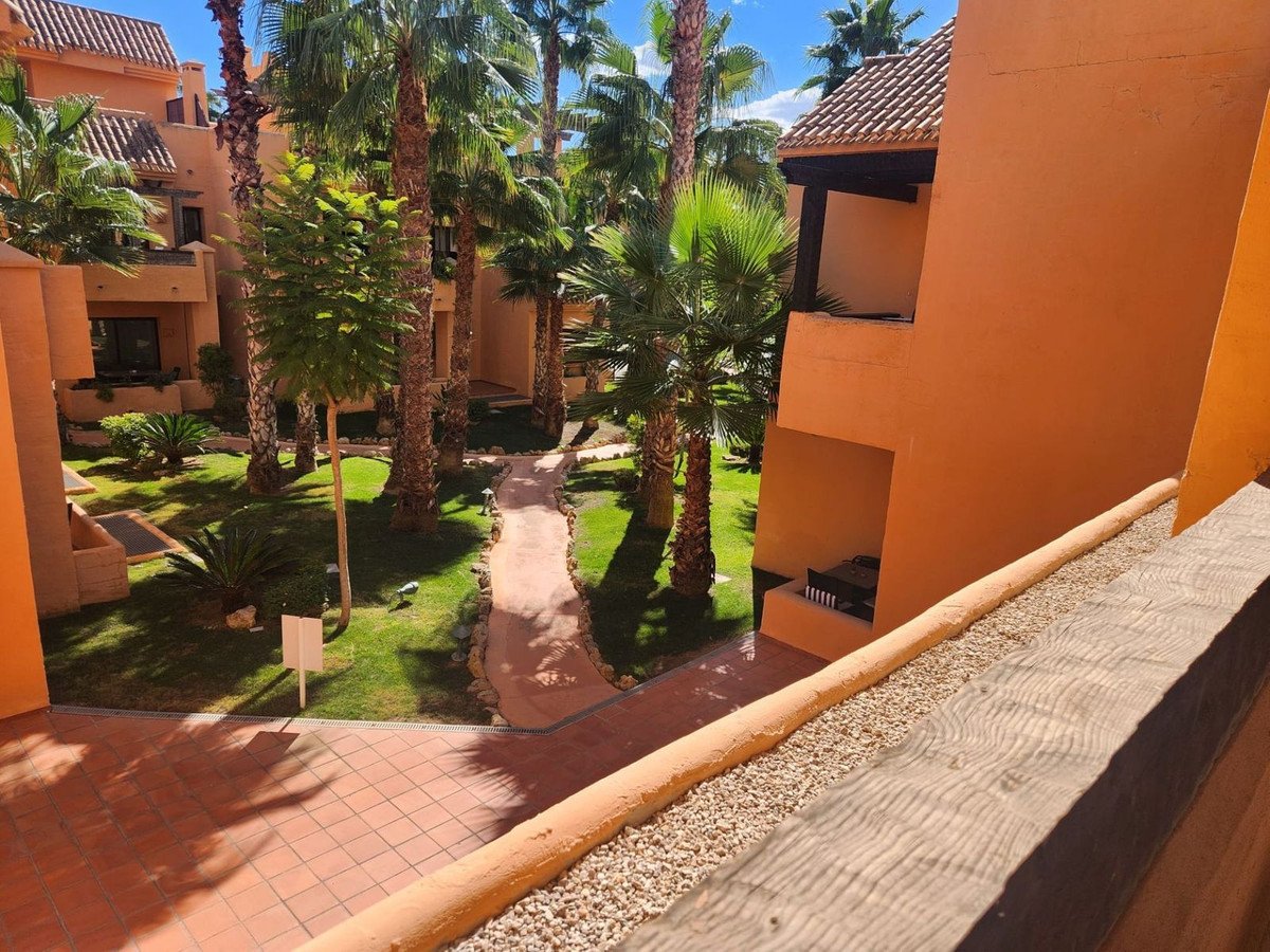 2 Bed Middle Floor Apartment in Los Alcazares