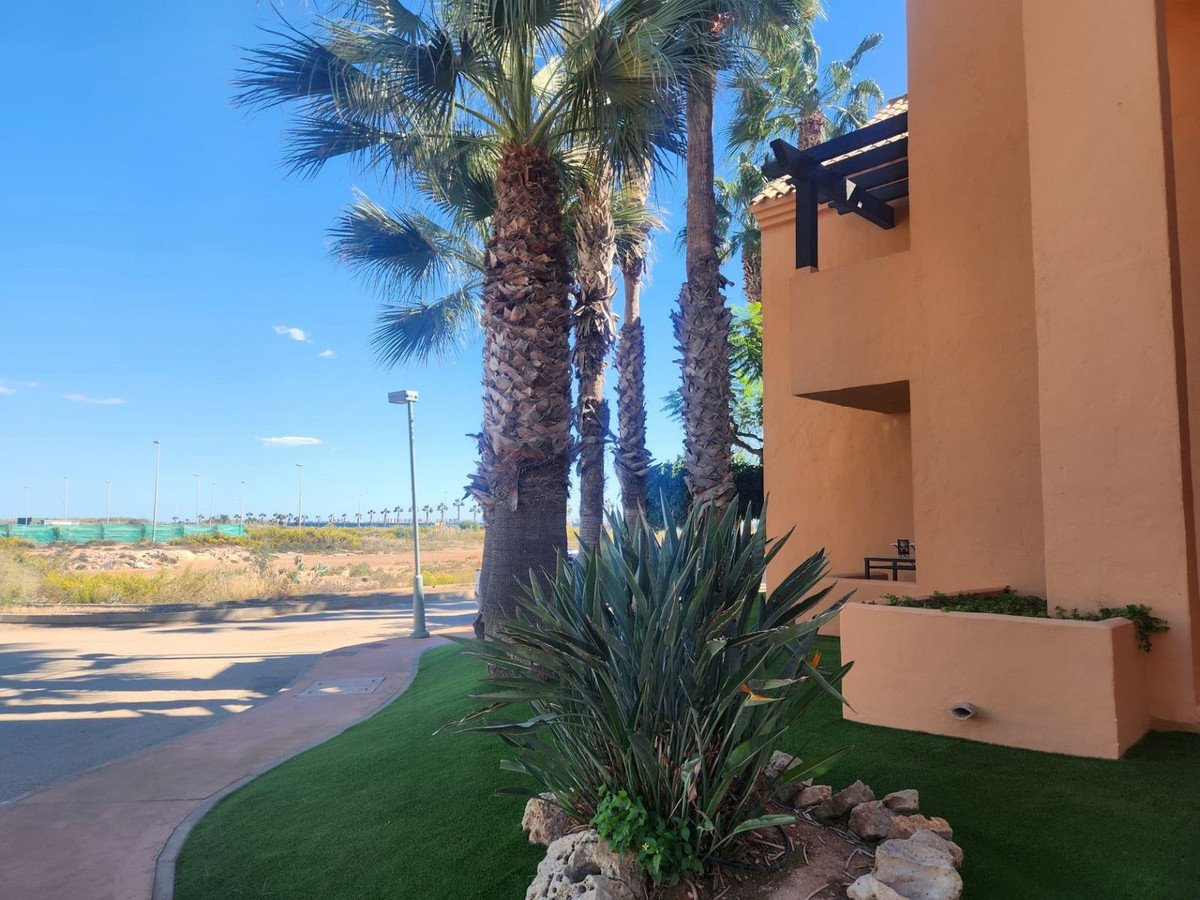 2 Bed Middle Floor Apartment in Los Alcazares