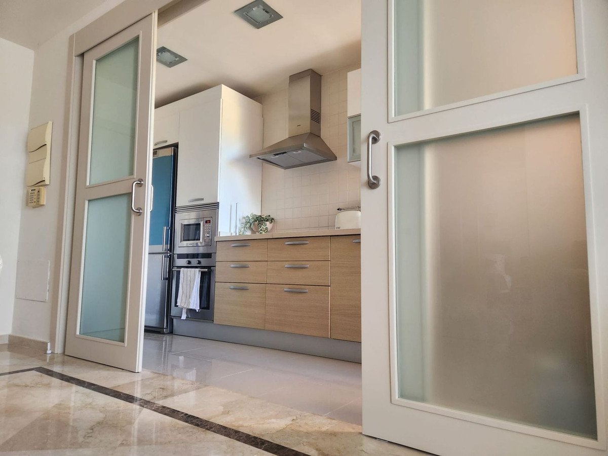2 Bed Middle Floor Apartment in Los Alcazares
