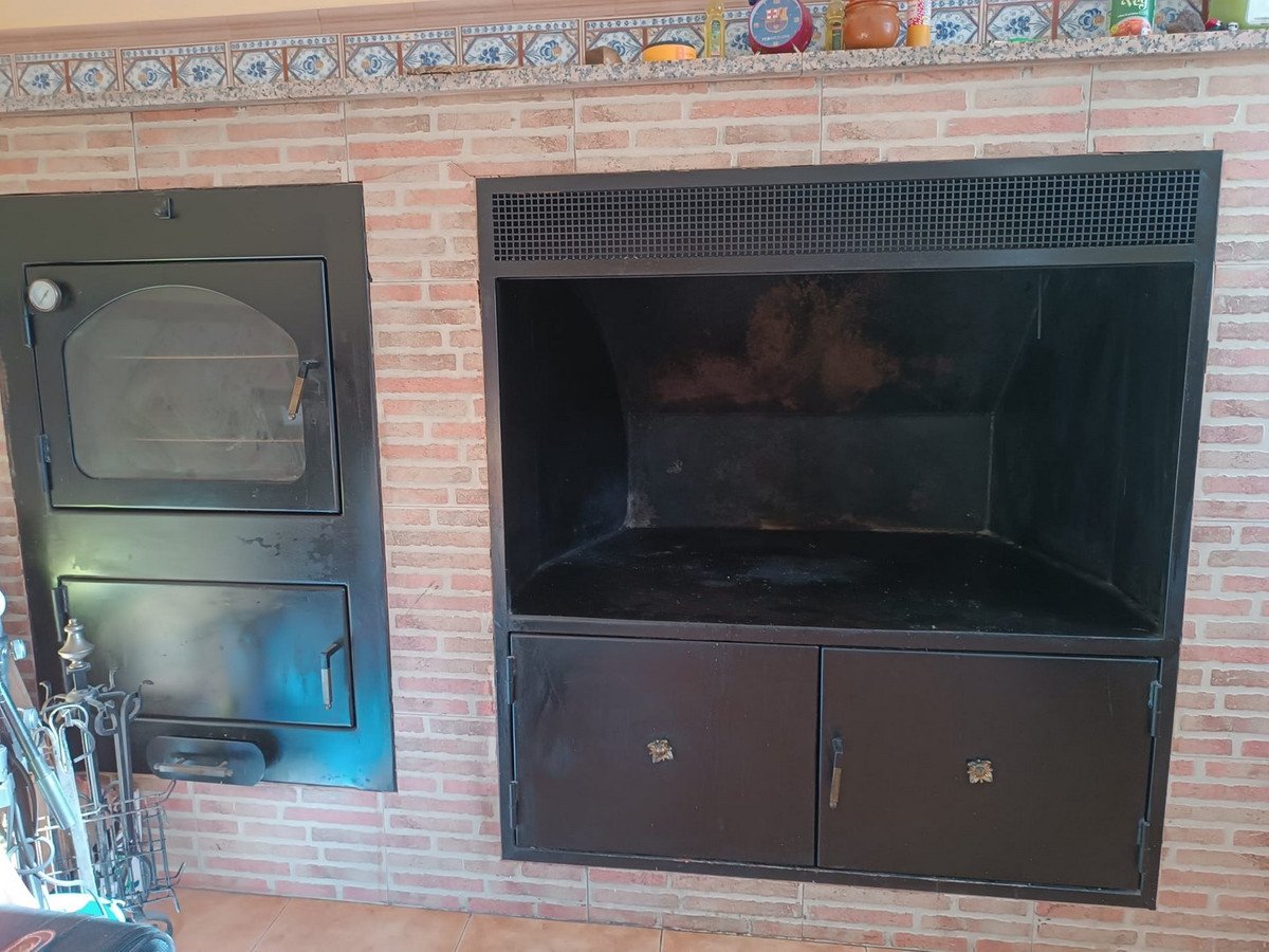 4 Bed Detached Villa in Yecla