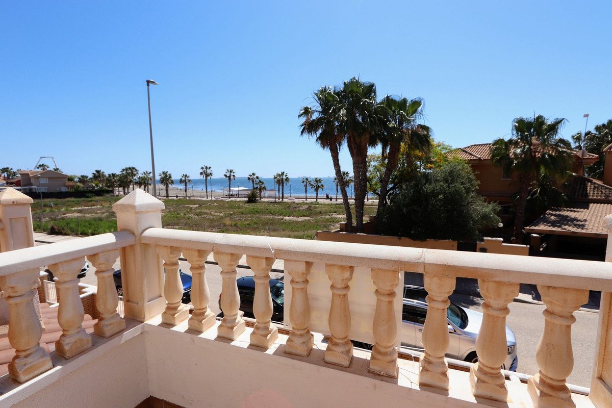 3 Bed Townhouse in Los Alcazares