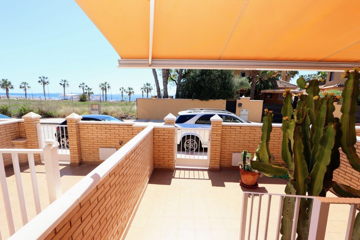 3 Bed Townhouse in Los Alcazares