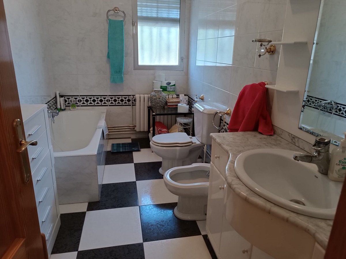 3 Bed Detached Villa in Yecla