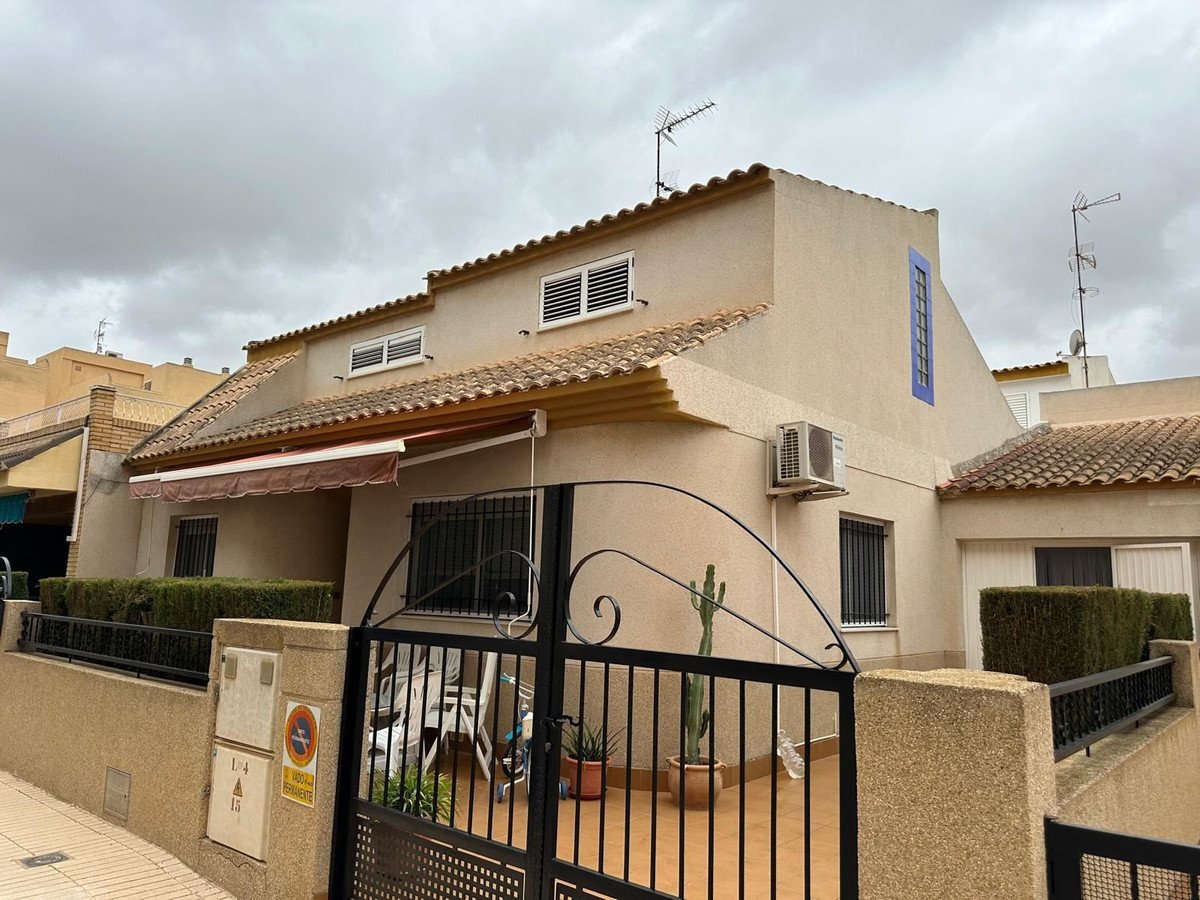 4 Bed Townhouse in Los Alcazares