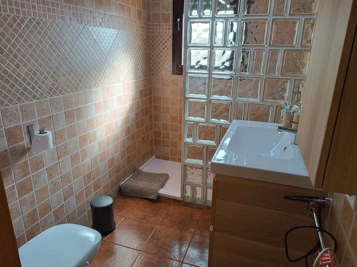 5 Bed Detached Villa in Yecla