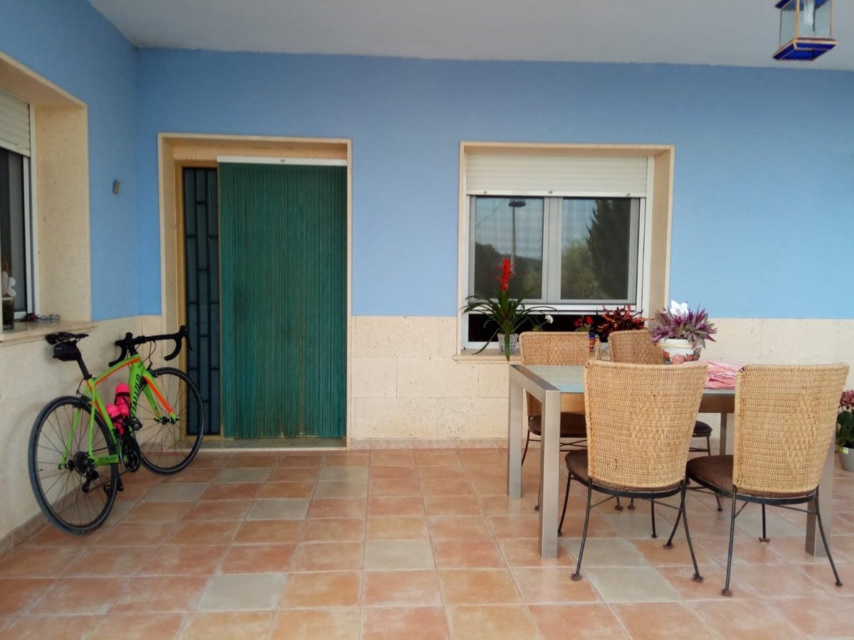 4 Bed Detached Villa in Yecla