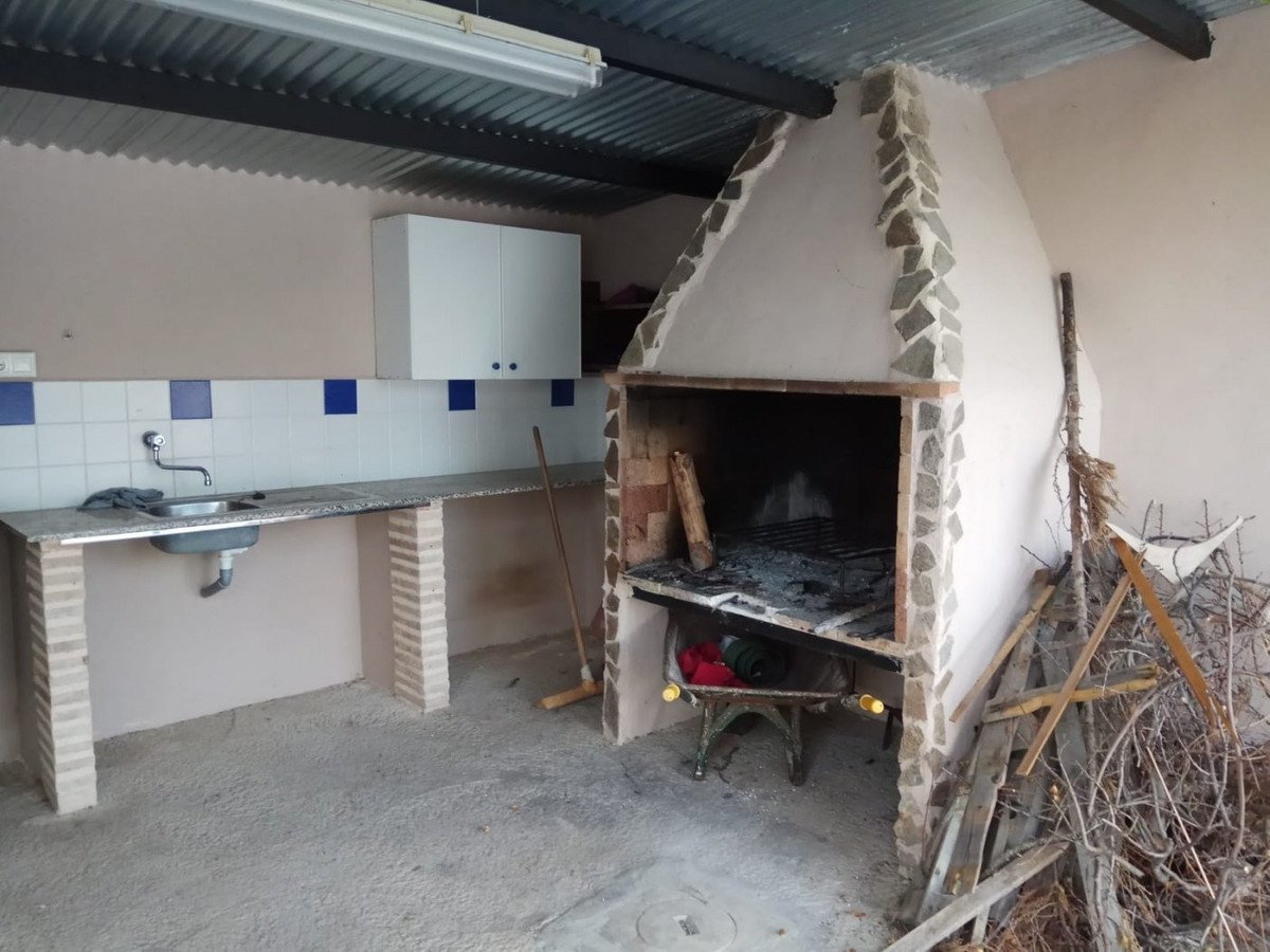 4 Bed Detached Villa in Yecla