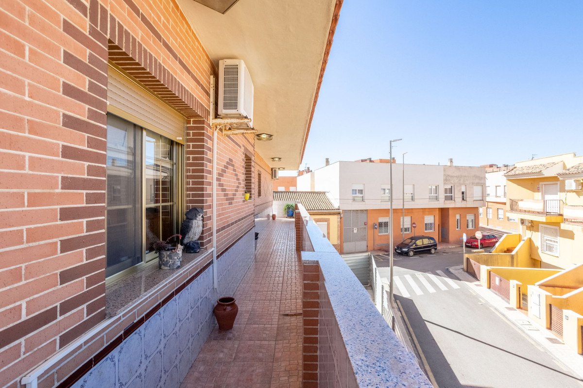 4 Bed Detached Villa in La Union