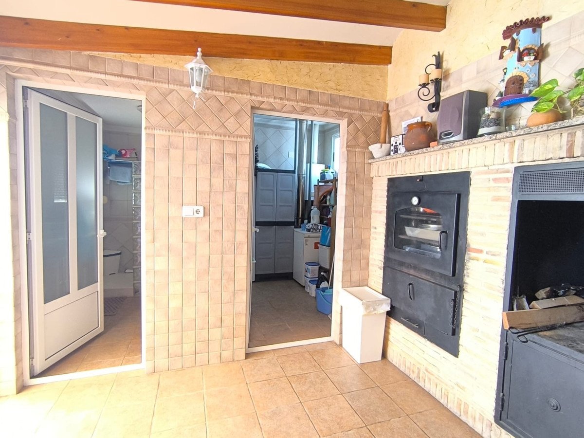 6 Bed Detached Villa in Yecla
