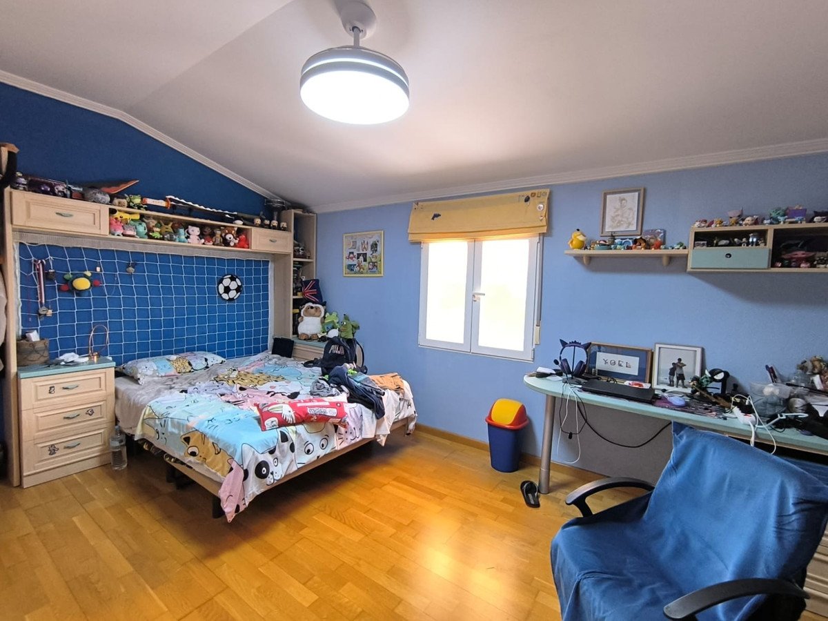 6 Bed Detached Villa in Yecla