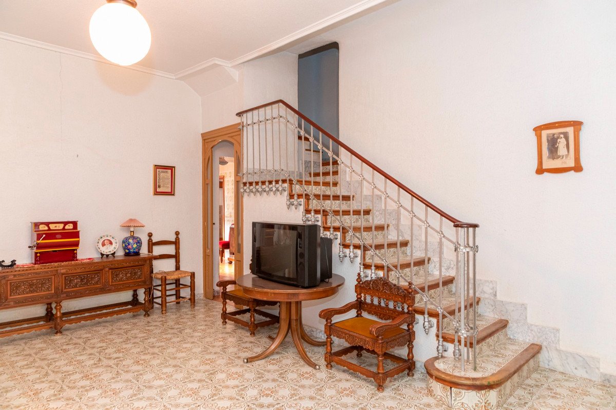 7 Bed Detached Villa in Yecla