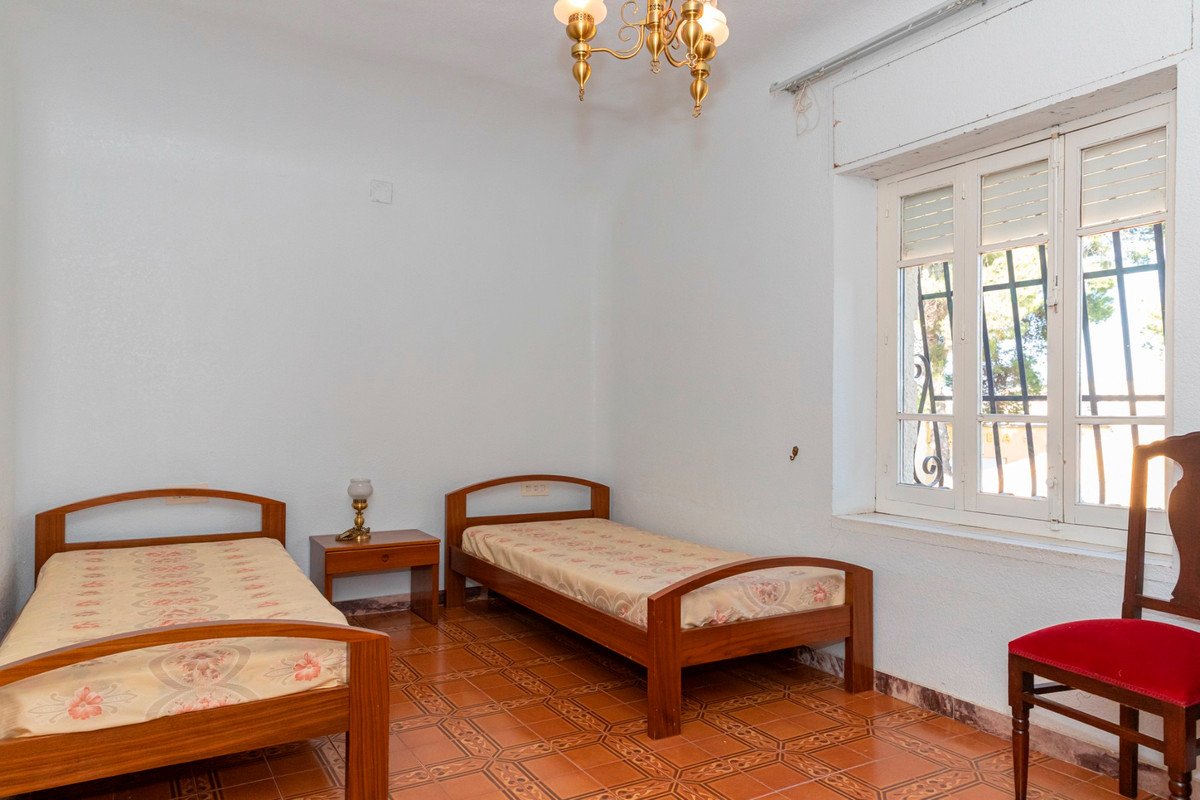 7 Bed Detached Villa in Yecla