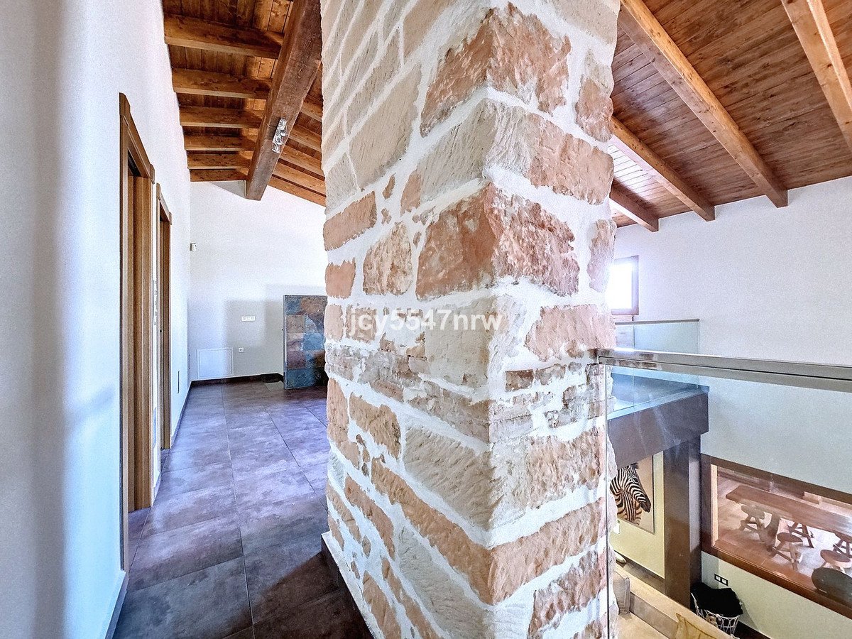 4 Bed Finca - Cortijo in Yecla