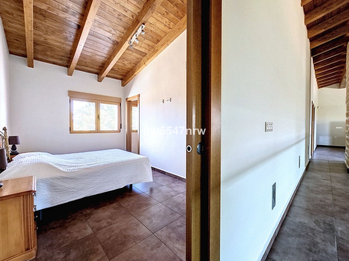 4 Bed Finca - Cortijo in Yecla