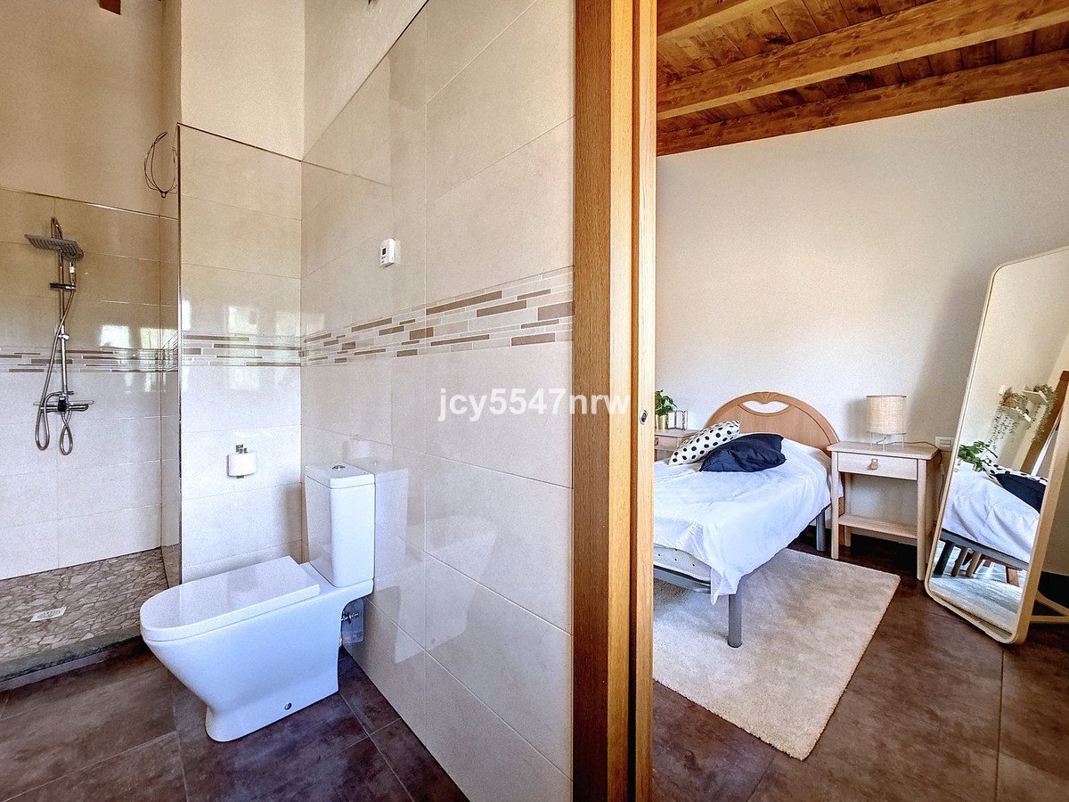 4 Bed Finca - Cortijo in Yecla