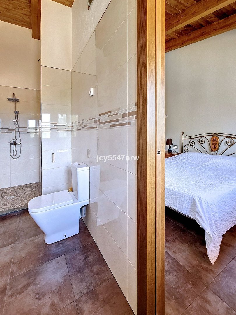 4 Bed Finca - Cortijo in Yecla